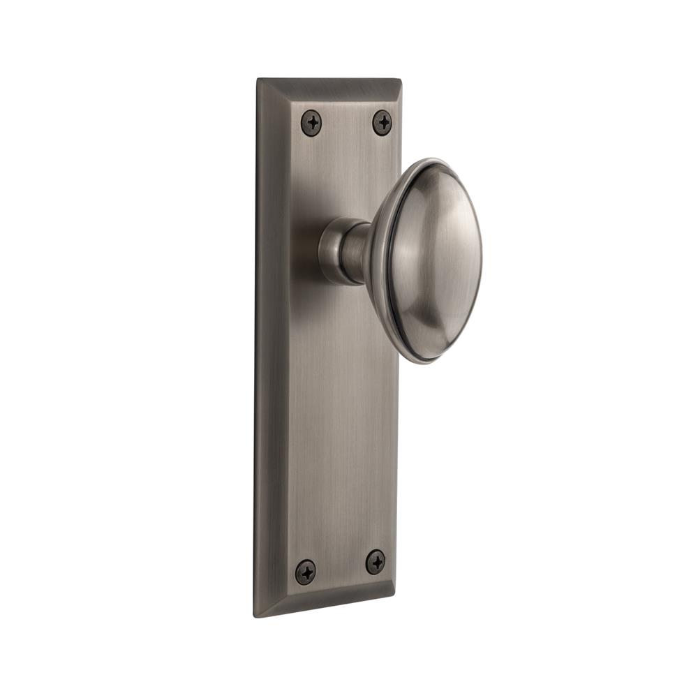 Grandeur by Nostalgic Warehouse FAVEDN Privacy Knob - Fifth Avenue Plate with Eden Prairie Knob in Antique Pewter